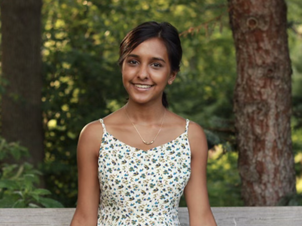 Kavya Jain - Aspiring AI Product Manager and Computer Science Graduate
